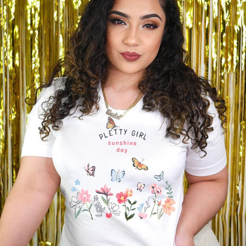 T-shirt pour femmes avec imprimé floral ludique et imprimé élégant Chic & Stil