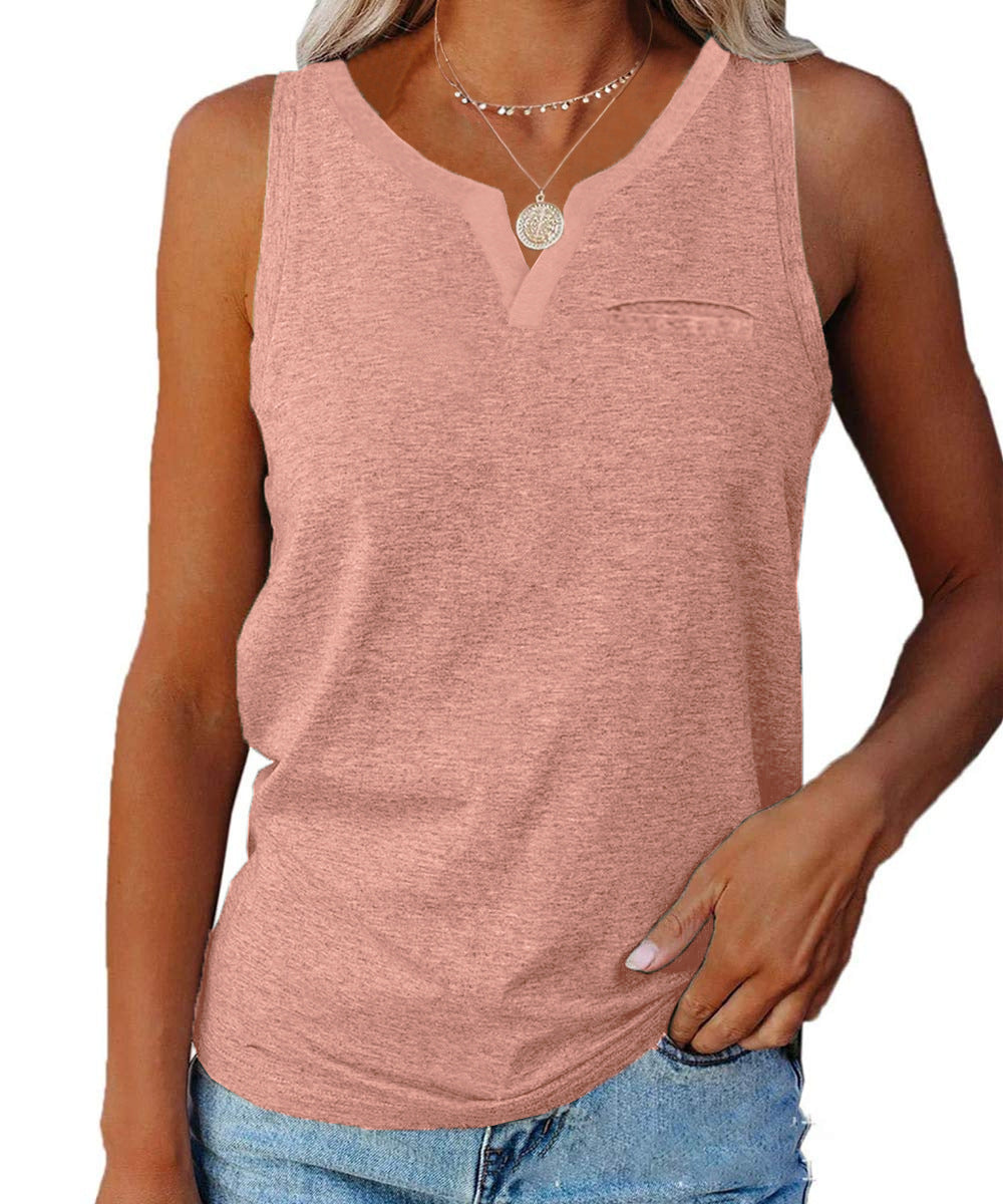 Casual women’s T-shirt with V-neck and chest pocket Lune London