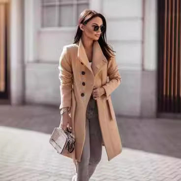 Elegant trench coat for women in high-quality material with adjustable belt and stylish cut Lune London