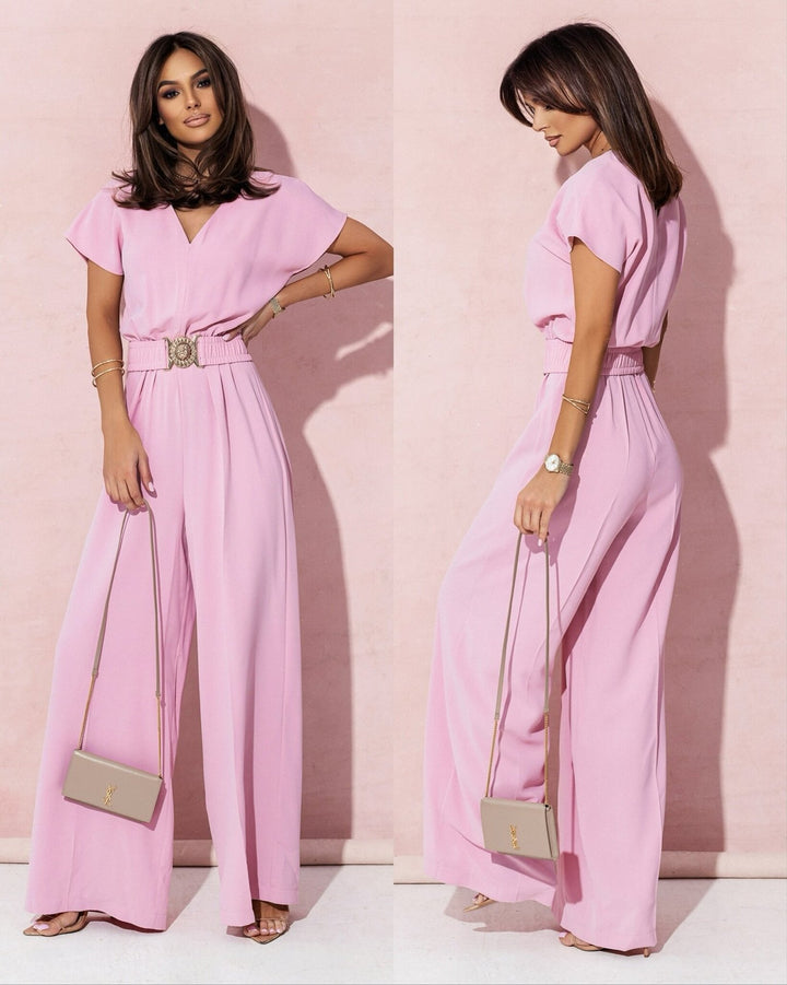 Stylish women's jumpsuit with wide cut and belt Lune London