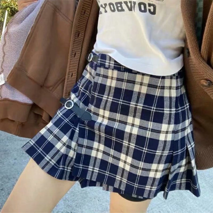Pull tricoté pour femmes avec col et détails en volants Chic & Stil