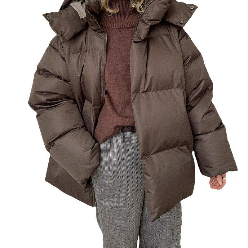 Women's winter coat with high collar and side pockets