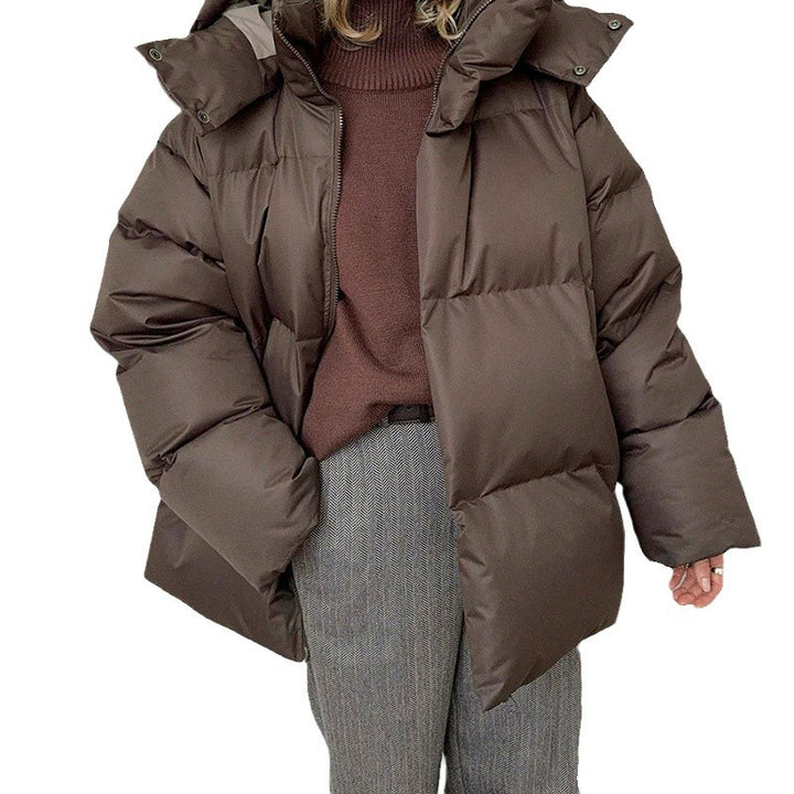 Women's winter coat with high collar and side pockets