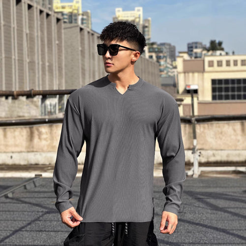 Men's long sleeve top with an innovative rib design and a trendy high collar Amarae