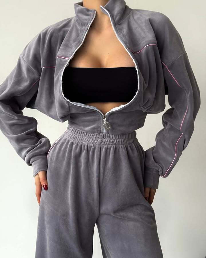 Sporty velvet jogging set for women with cropped hooded jacket and comfortable pants Lune London