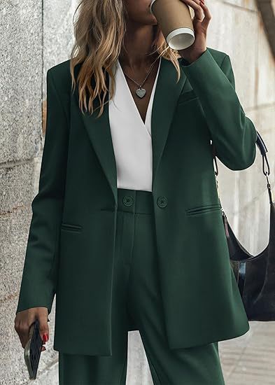 Women Elegant set with fitted silhouette and modern accents Lune London