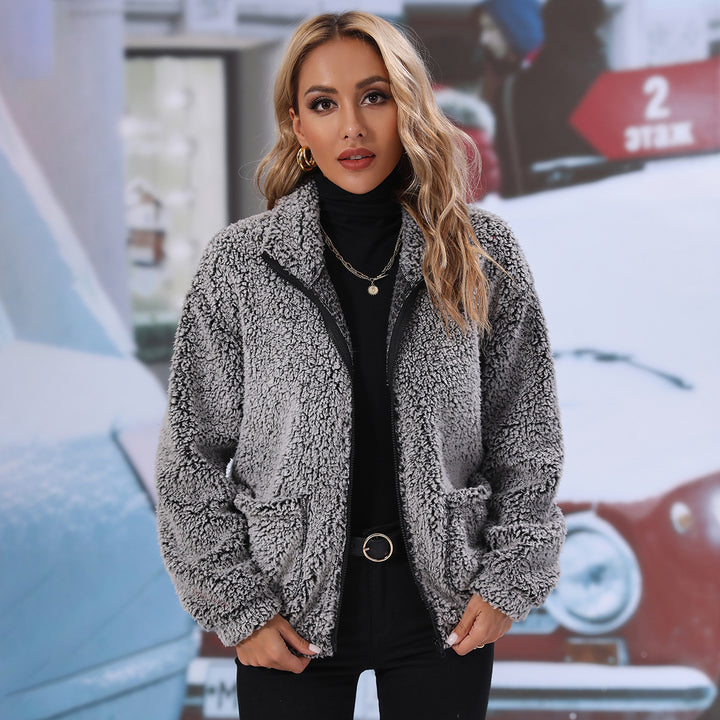 Fleece jacket for women with a cozy texture and spacious pockets Lune London
