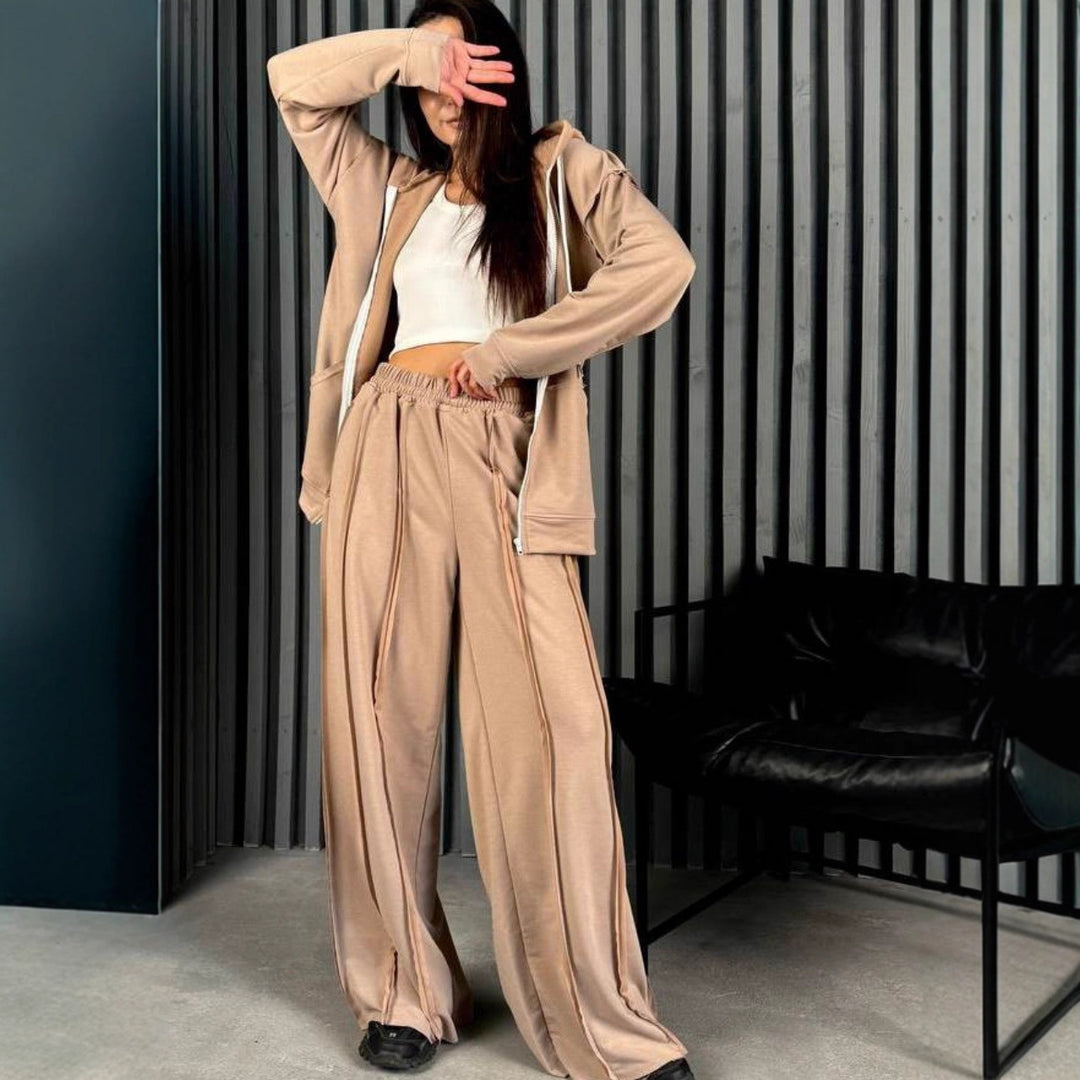 Women Comfortable and Stylish Jogging Set with Oversized Hoodie Lune London