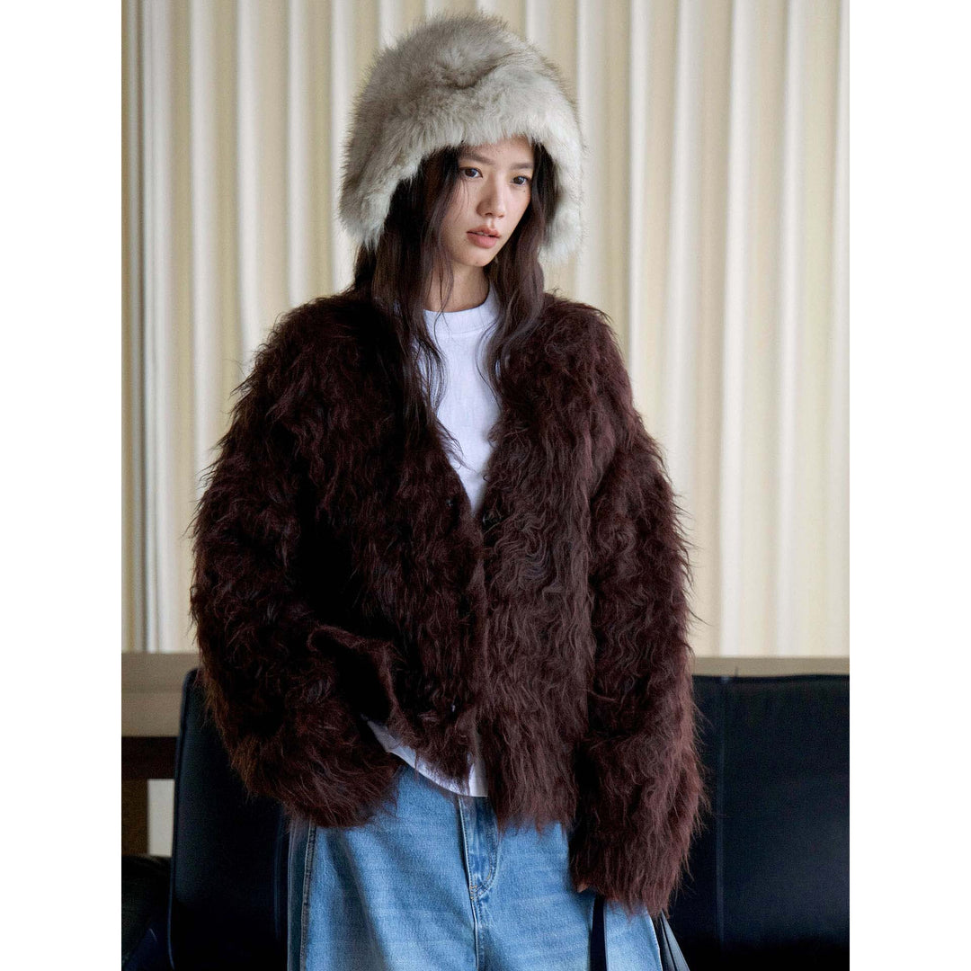 Women Voluminous Hooded Faux Fur Hat with Oversized Silhouette Amarae