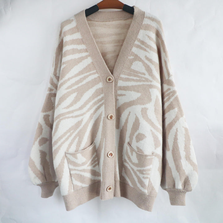 Women's knit jacket with an elegant graphic design Lune London