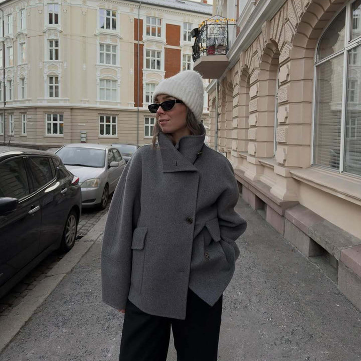 Ladies Oversized Fashionable Jacket in High-Quality Wool Blend Lune London