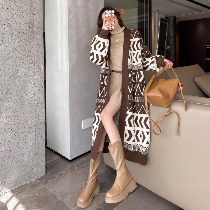 Cardigan pour femmes au style ethnique tendance avec coupe ample Chic & Stil