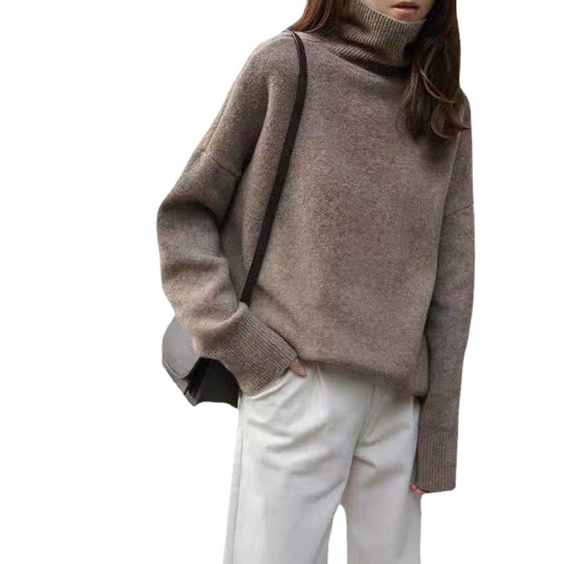 Women comfortable turtleneck sweater made of high-quality wool blend Lune London