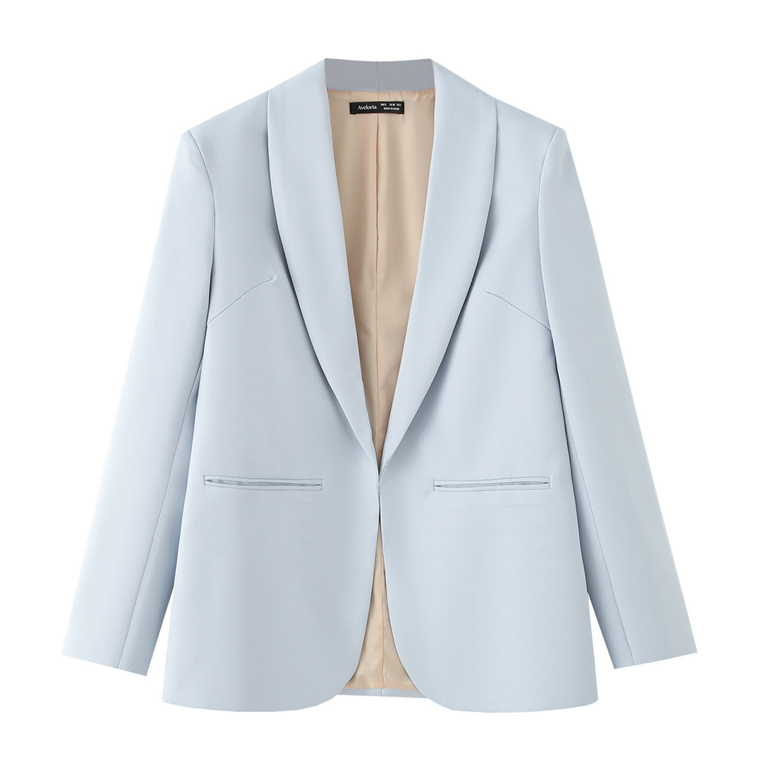 Elegant blazer jacket for women with a modern cut and structured pockets Lune London