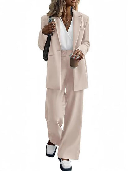 Women Elegant set with fitted silhouette and modern accents Lune London
