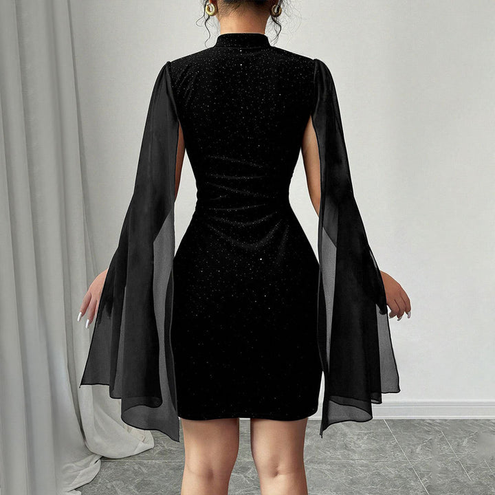 Robe de cocktail pour femmes avec superpositions transparentes et accents pailletés Chic & Stil