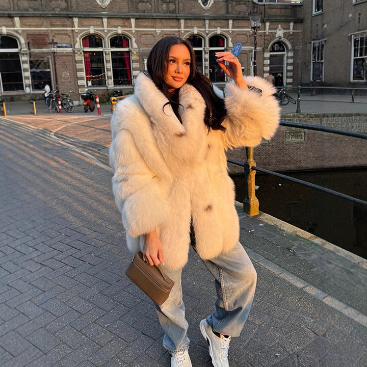 Women Short Cut Faux Fur Coat with Voluminous Teddy Effect Amarae