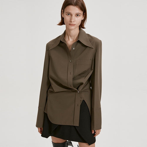 Chemisier moderne pour femmes avec col surdimensionné Chic & Stil