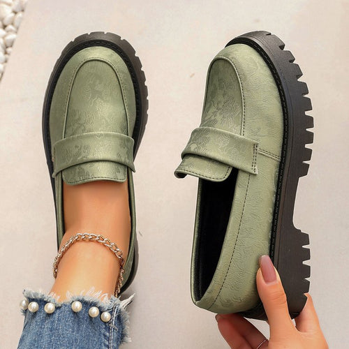 Loafers for women with a robust profile and elegant design Amarae