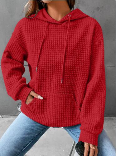 Casual hoodie for women with textured surface and practical kangaroo pocket Lune London