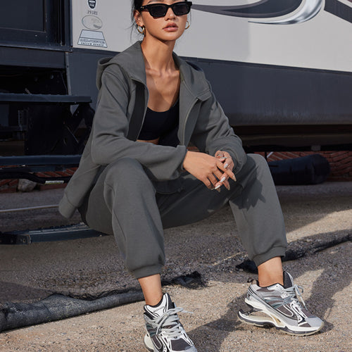 Comfortable sports jacket for women with zipper and casual joggers Amarae