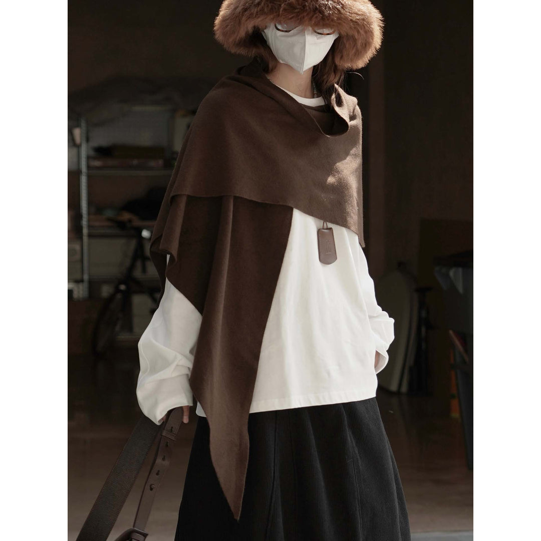 Womens Loose Long Sleeve Poplin Shirt with Concealed Button Placket and Extended Back