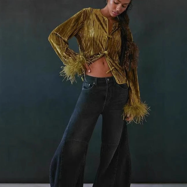 Ladies elegant Velvet Jacket with lace accents Lune London