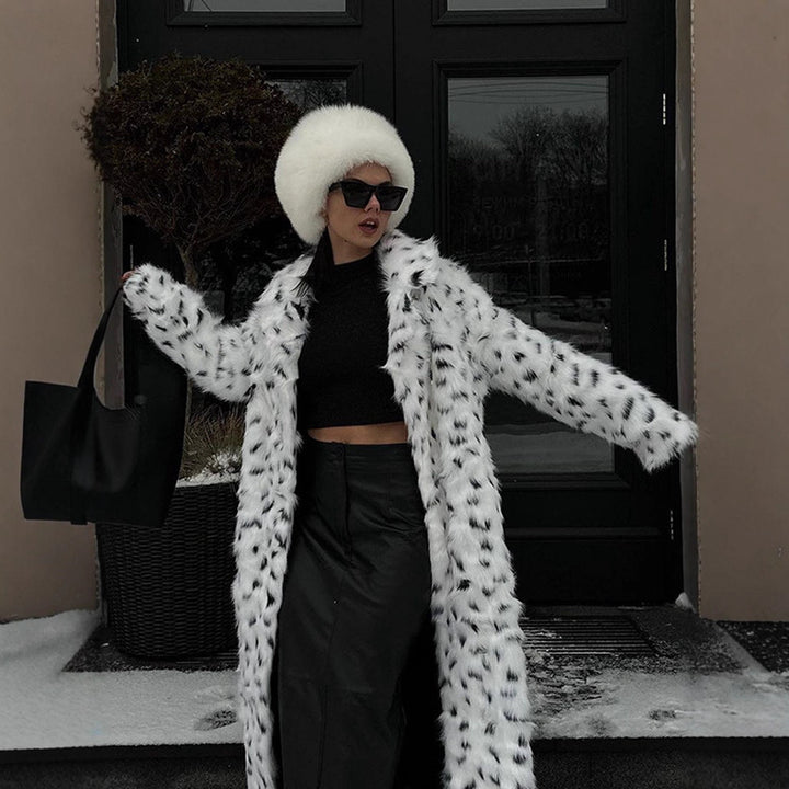 Women's Long Coat made of Faux Fur with Dalmatian Look and Hood Amarae