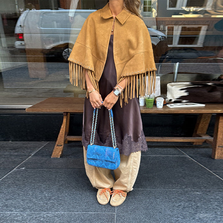 Women Fringe Cape made of Suede Imitation with Eyelets and Lapel Collar Amarae