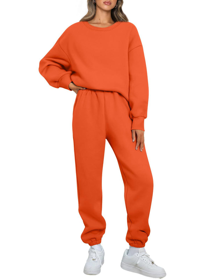 Women's comfortable leisure suit with oversized cut and elastic waistband Chic & Stil
