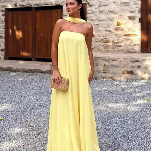 Maxi dress for women with an innovative halter neck and a flowing fit Amarae
