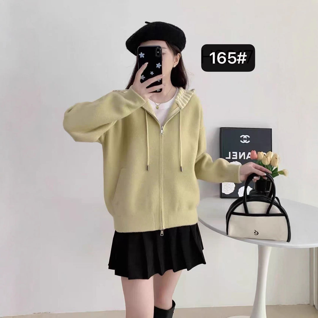 Veste à capuche confortable et élégante pour femmes avec rayures horizontales Chic & Stil