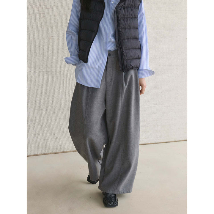 Women's high-waisted fabric trousers with wide palazzo leg and pleats Amarae