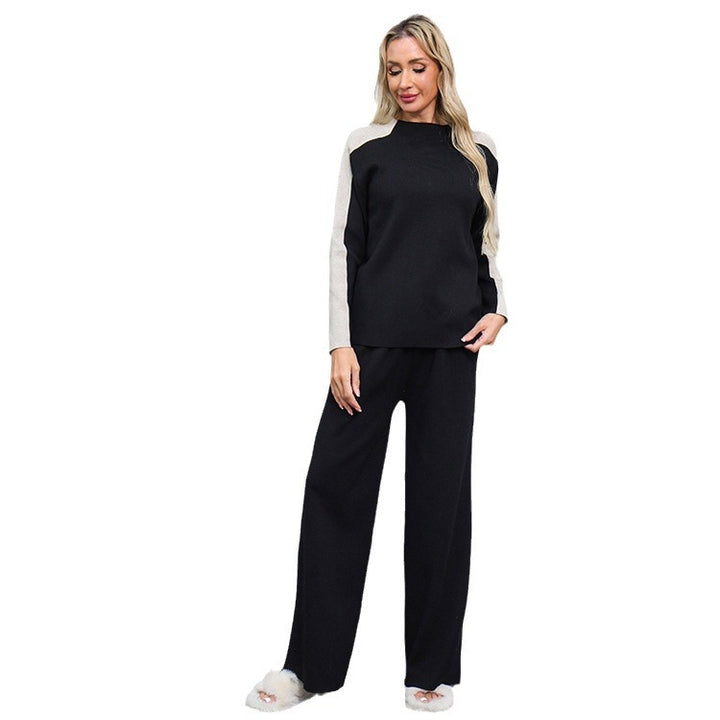Trendy leisure set for women with modern contrast details Lune London