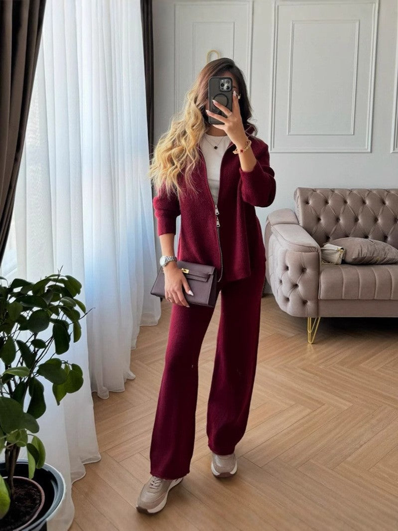 Costume tricoté pour femmes avec fermeture éclair et coupe ample Chic & Stil