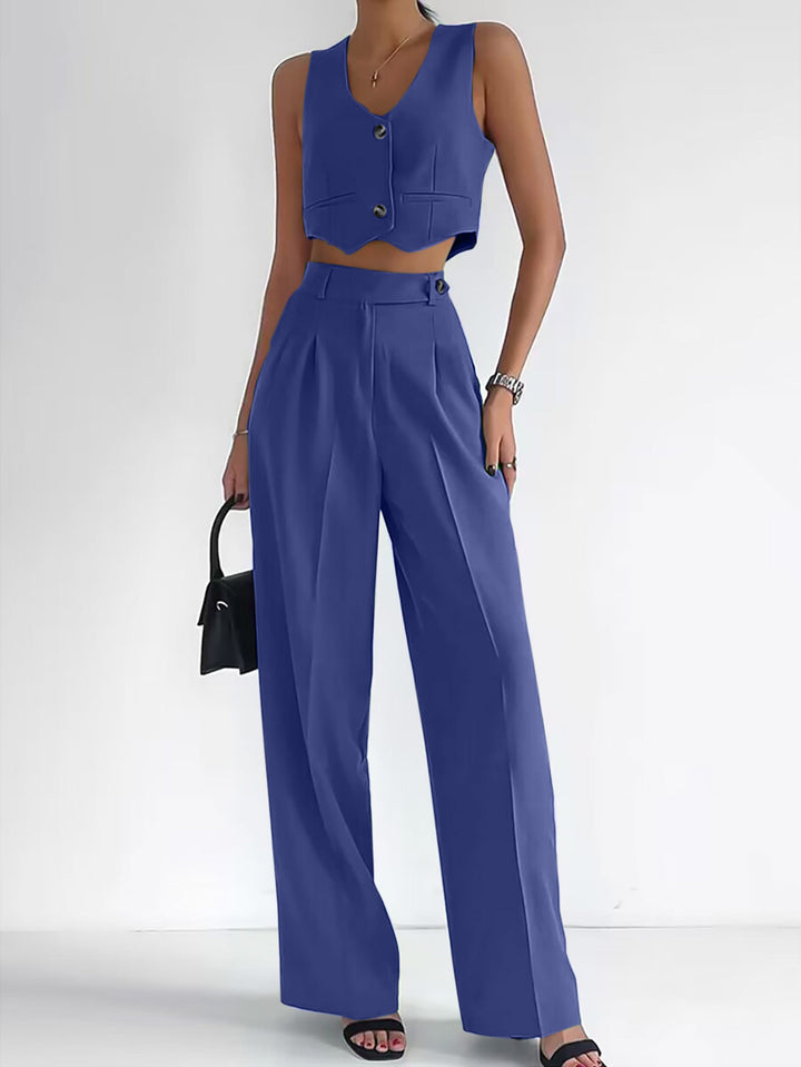 Fashionable women's set consisting of a sleeveless crop top and wide trousers Lune London