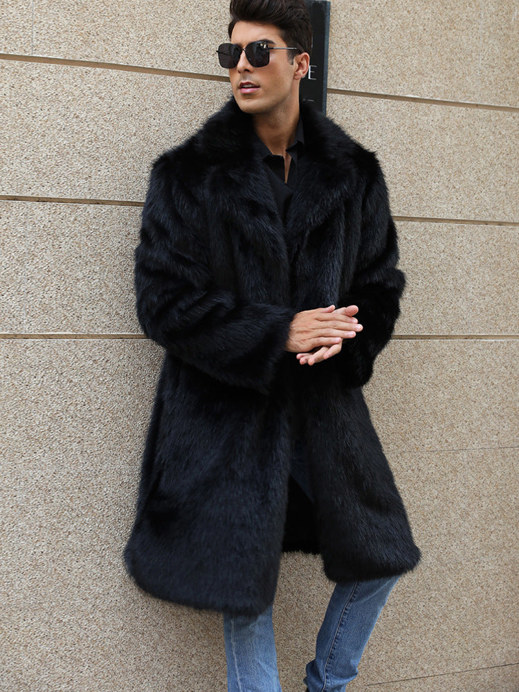 Long and elegant fur coat for men Lune London