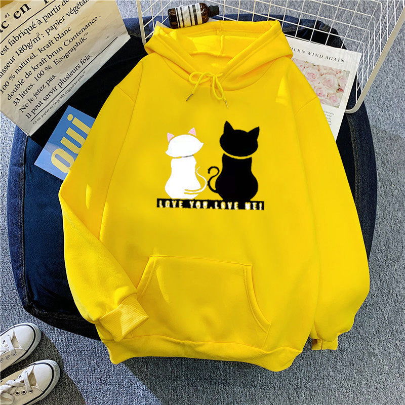 Women's hoodie with cute cat design and casual fit Chic & Stil
