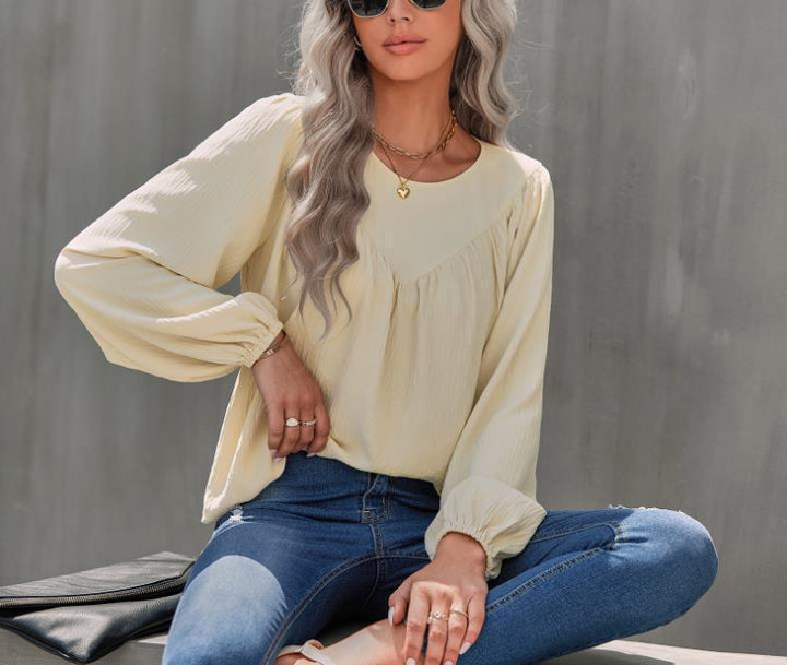 Casual blouse for women with flared sleeves and a fine ribbed texture Lune London