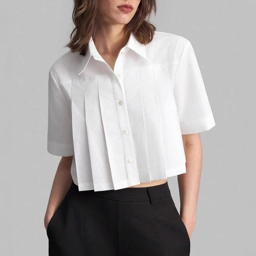Short-sleeved blouse for women with an elegant pleated effect Chic and Style