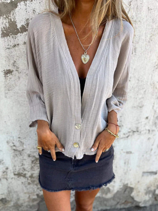 Crossed blouse for women with button closure and lightweight fabric Lune London