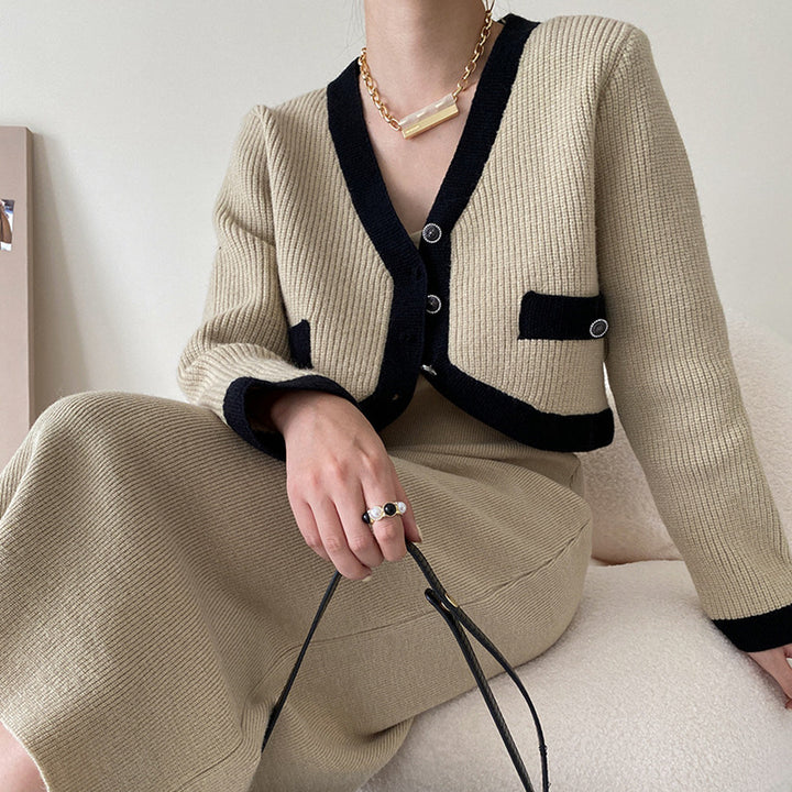 Cardigan femme avec des détails contrastants et des boutons Chic & Stil