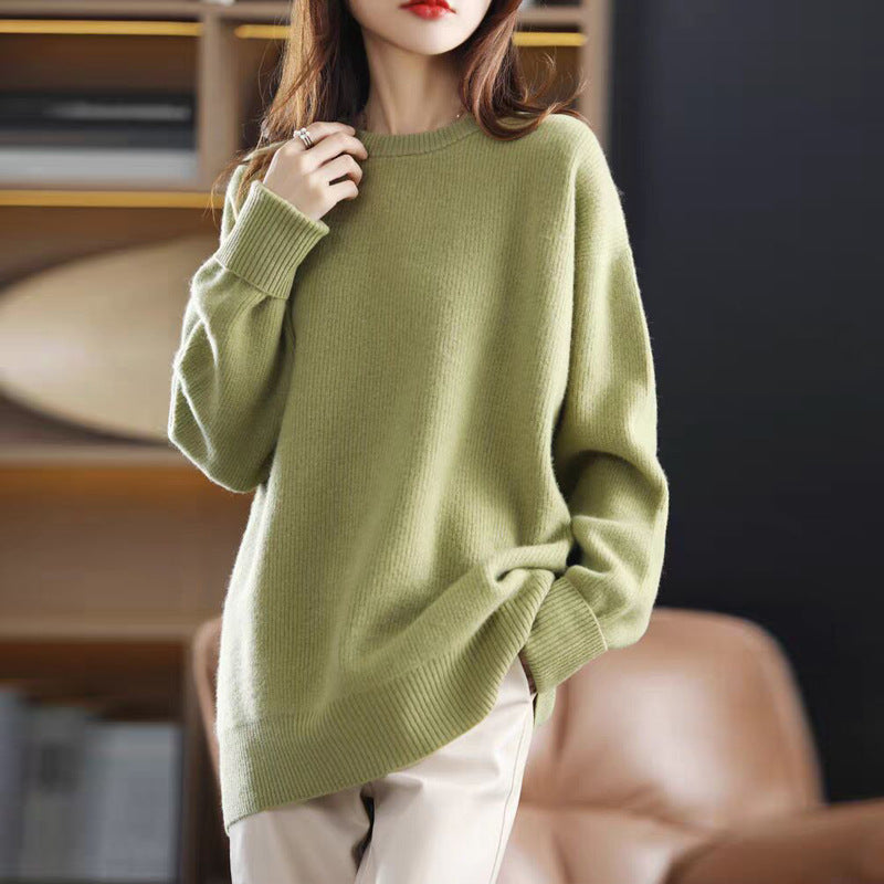 Pull confortable pour femmes en matériau doux et coupe décontractée Chic & Stil