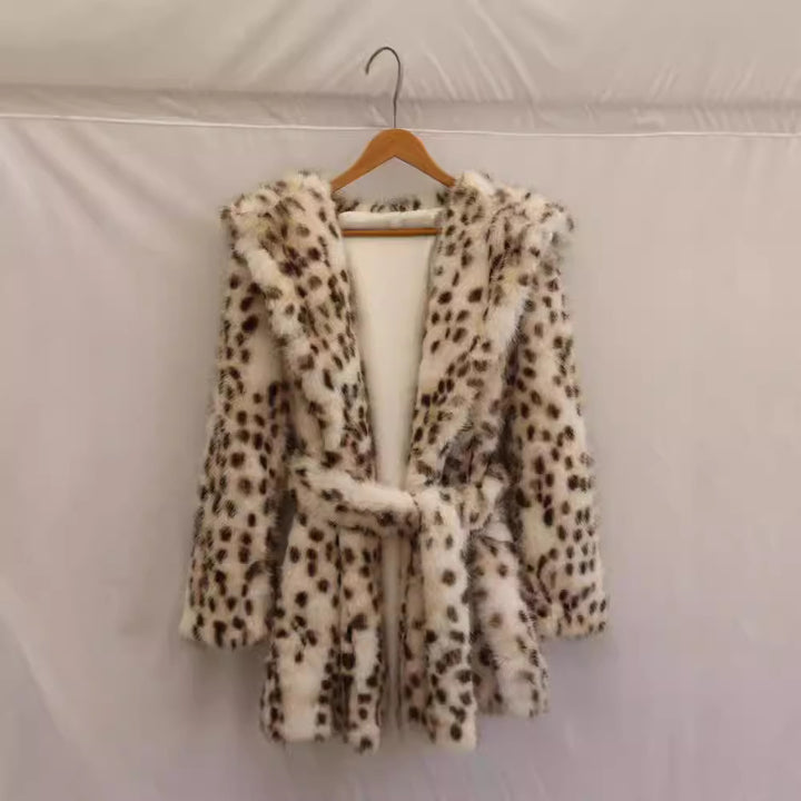 Ladies Comfortable Fur Robe Lune London