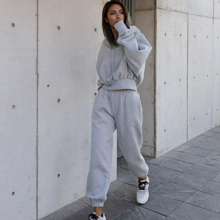 Women Comfortable Hooded Sweater with Relaxed Fit and Practical Pockets Lune London
