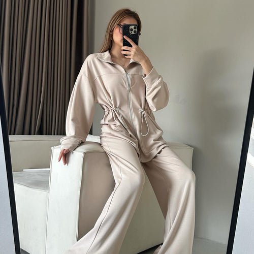 Elegant satin sports set for women with adjustable waist and high collar Amarae