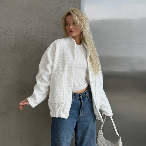 Woman Cozy cardigan with button details and soft material Amarae