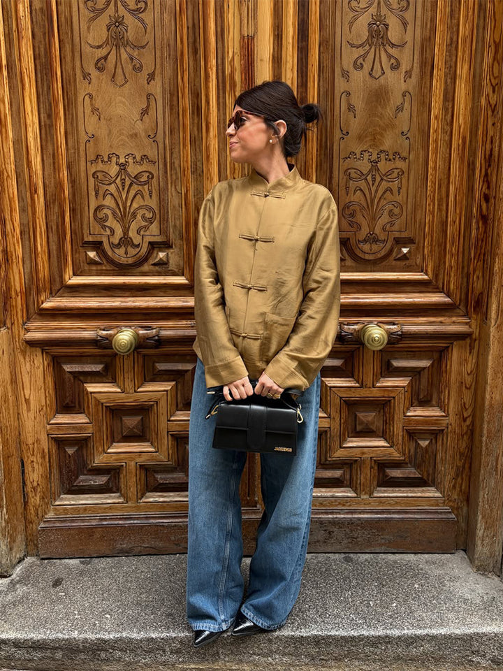 Ladies Chinese-inspired tunic shirt with stand-up collar, knot closures & crinkle texture Amarae
