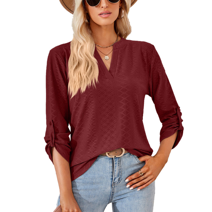 Top woman with V-neck and trendy ruffle details Amarae