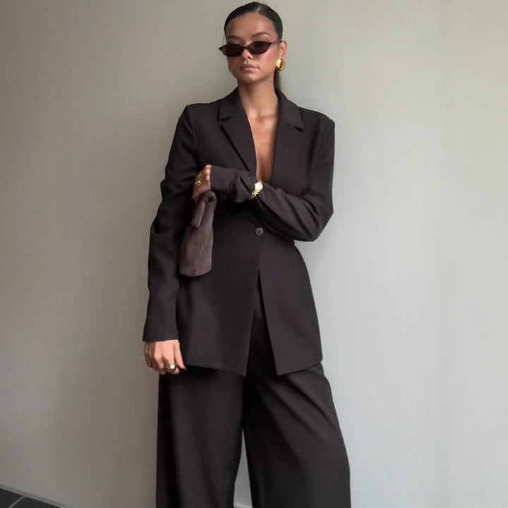 Women's Tailored Single-Button Blazer with Emphasized Waist and Narrow Shoulder Amarae